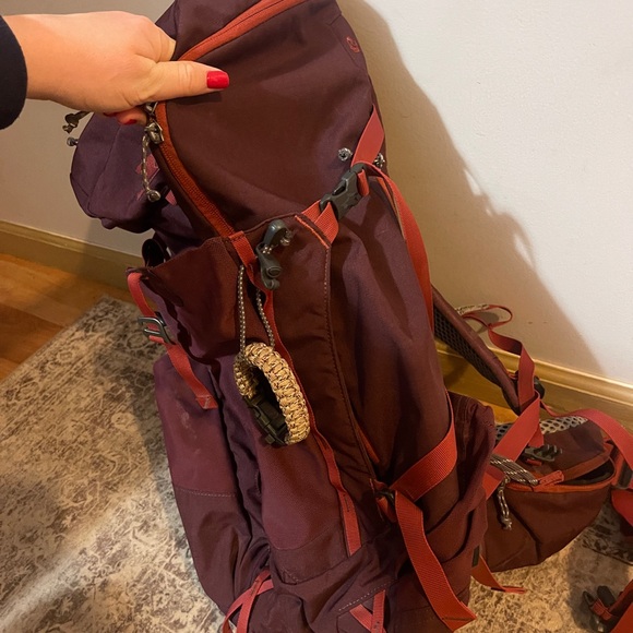 Volkano Shield Maroon Backpack - Picture 2 of 3